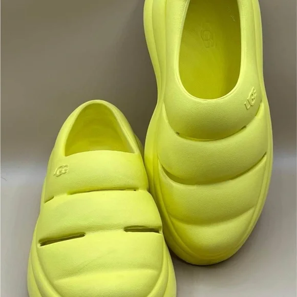 UGG women’s Yellow Slip-On Shoes - Picture 2 of 4
